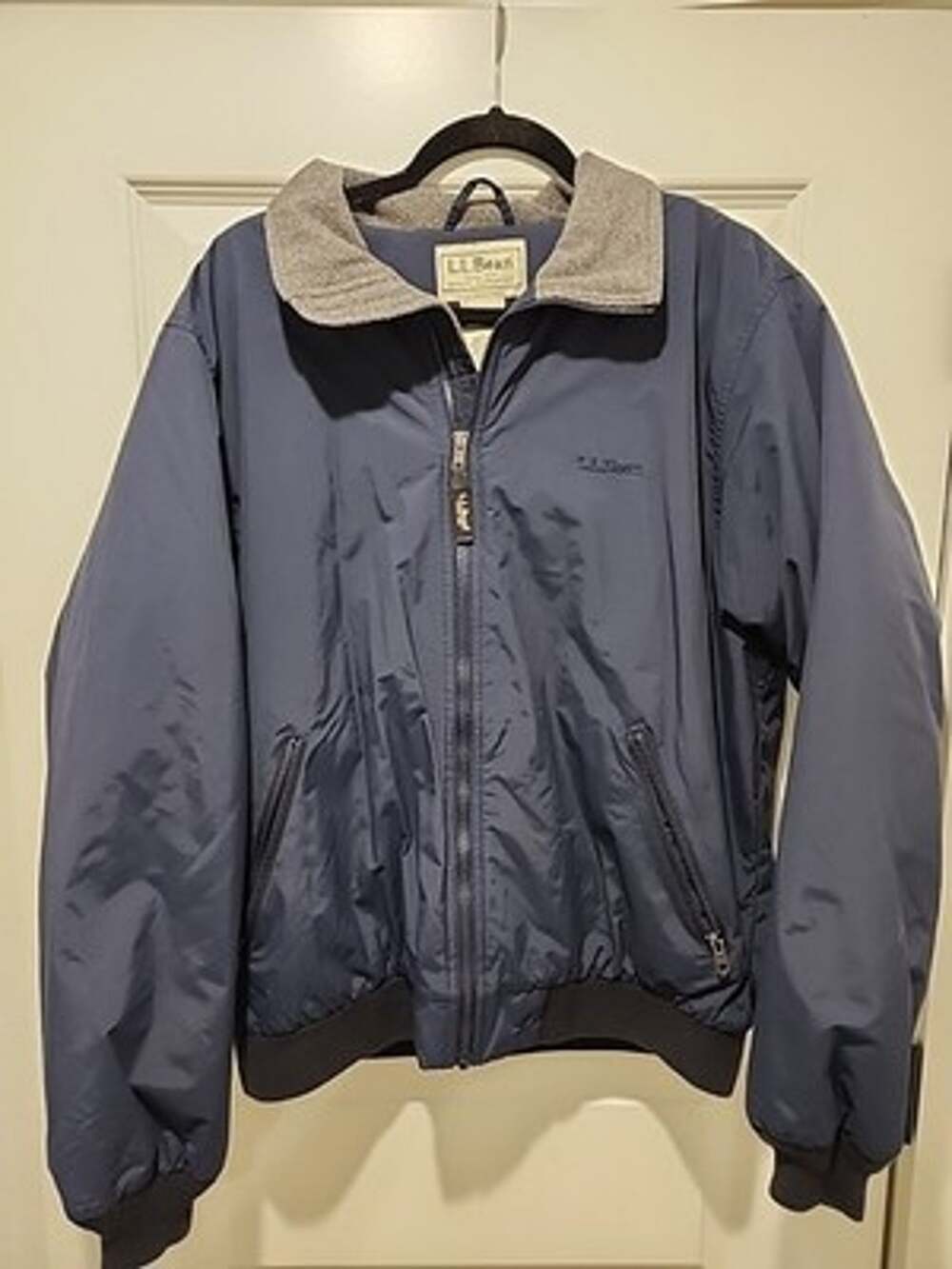 Men's Medium LL Bean Zip Up Winter Jacket Navy W/Gray Fleece Lining